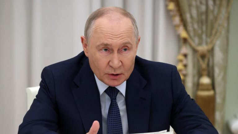 Putin expands Russia army; Zelenskyy warns of more North Korean troops