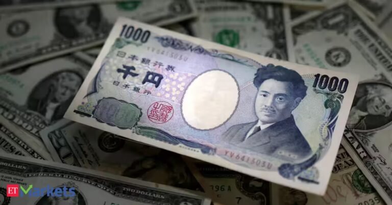 Yen stands tall as dollar wobbles, oil’s run towards $100 chills sentiment