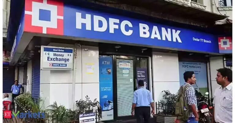 HDFC Bank submits two candidates to RBI for next CEO