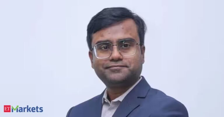 Nifty may rebound to 23,800; Rupak De picks Apollo, Laurus Labs and Eternal for the week
