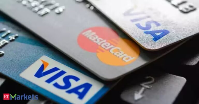 Credit card spending falls 2.8% in August as new card additions slow