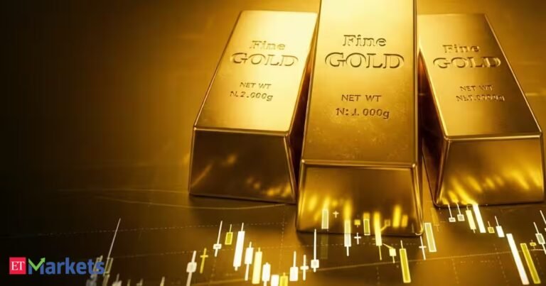 Gold heads for weekly decline as dollar firms, Fed rate outlook weighs