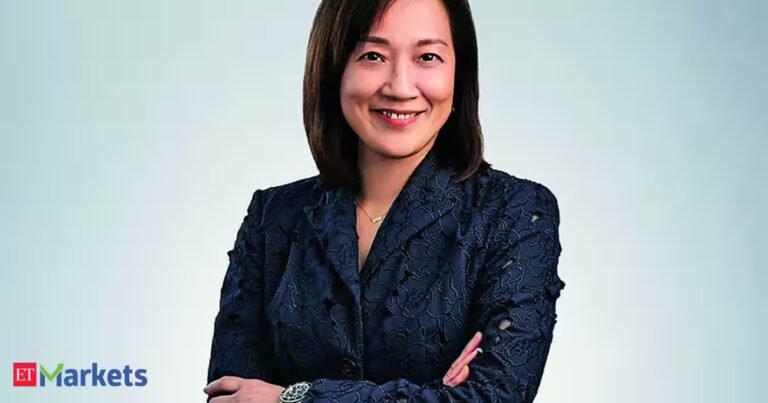 Equities must remain in retirement portfolio despite market swings: Hsu