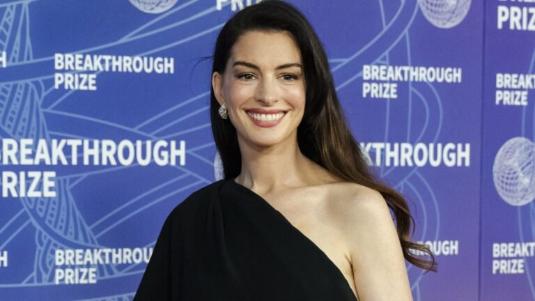 Anne Hathaway Reveals She Has Roaches in Her NYC Home