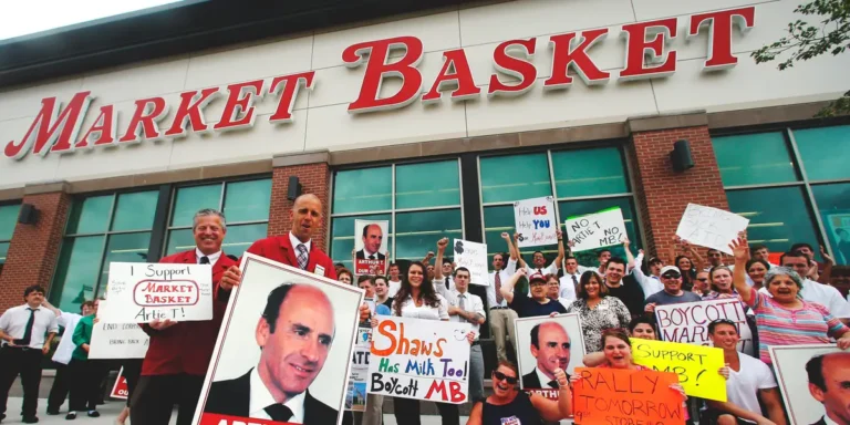 Inside the Market Basket Family Feud That Ousted Artie T. Demoulas