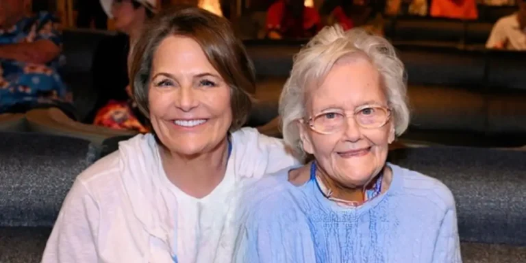 I Retired to Travel. Then My 100-Year-Old Mom Needed Me Full Time.