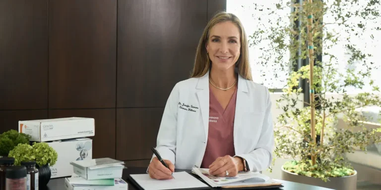 A Longevity Doctor’s Routine to Build Muscle: Protein, Weight Workouts