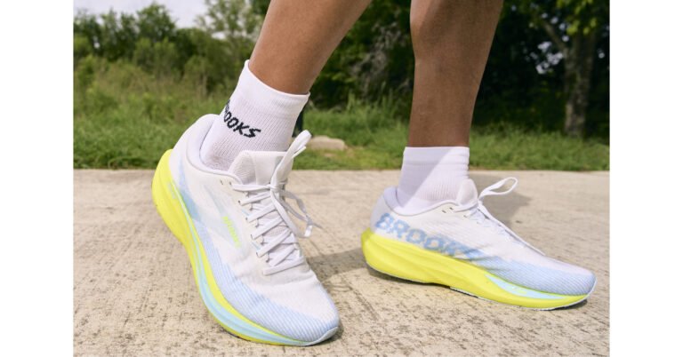 Academy Sports + Outdoors Celebrates Brooks Month with Community Event and Performance-Driven Gear