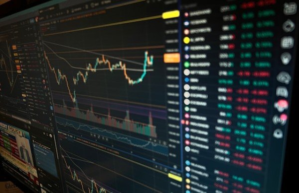 Alternative Income REIT set for delisting as Glenstone advances takeover