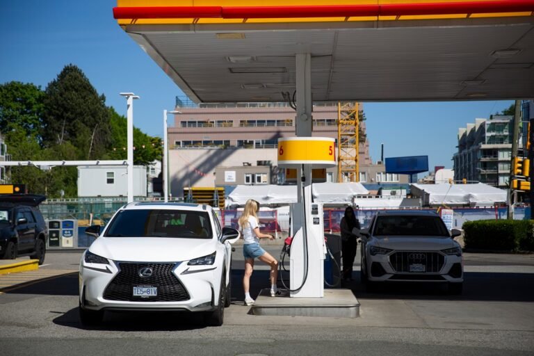 Canadian inflation holds at 3% amid slower gasoline price growth