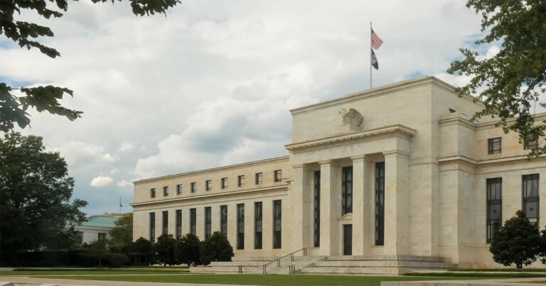 Retiring Federal Reserve staffer removed sensitive files: OIG report