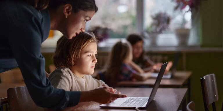 The Gates Foundation is spending $400 million on AI in schools. Teachers have a warning