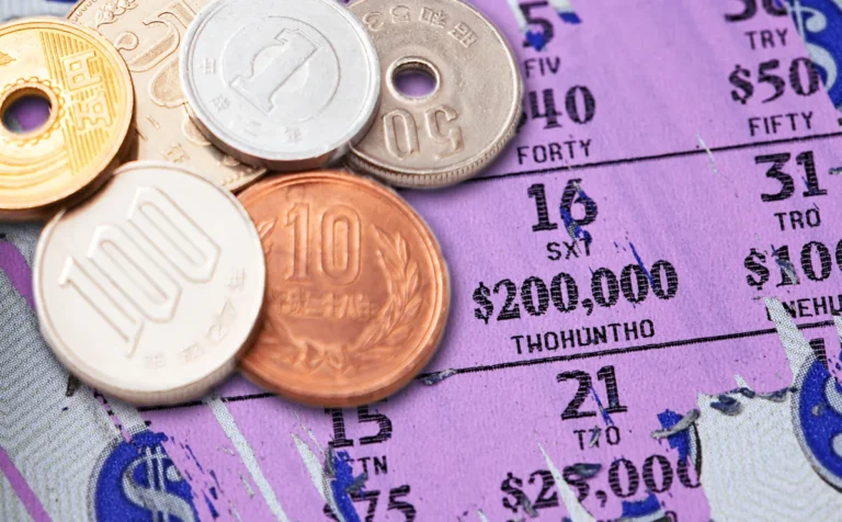 Jackpot for JGB asset swaps after hedging rush
