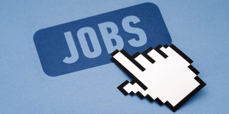 Private hiring slowdown persists through August