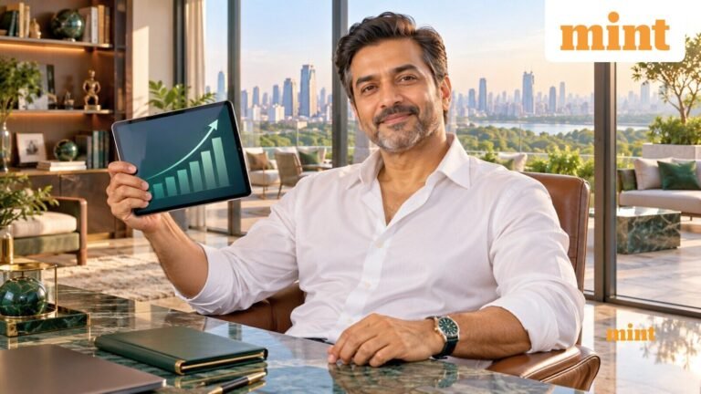 Mutual fund calculator: How ₹25,000 a month can yield wealth worth ₹28 crore, thanks to SIP top-up