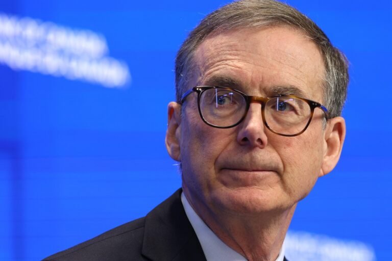 Bank of Canada troubled by high gas prices, warns of hike risk