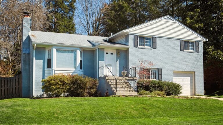 Are Suburban Split-Level Homes Ready for a Comeback?