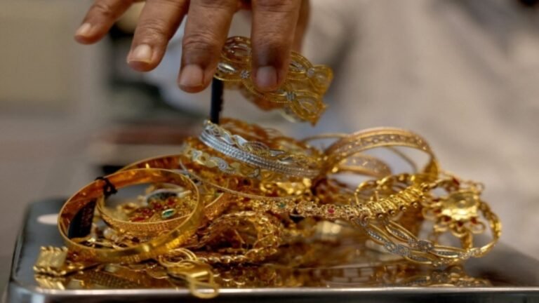 Drop in Gold Rate Today in India; 24K Falls Rs 25,100 in Single Day: Check Latest 22K,18K Gold & Silver Prices