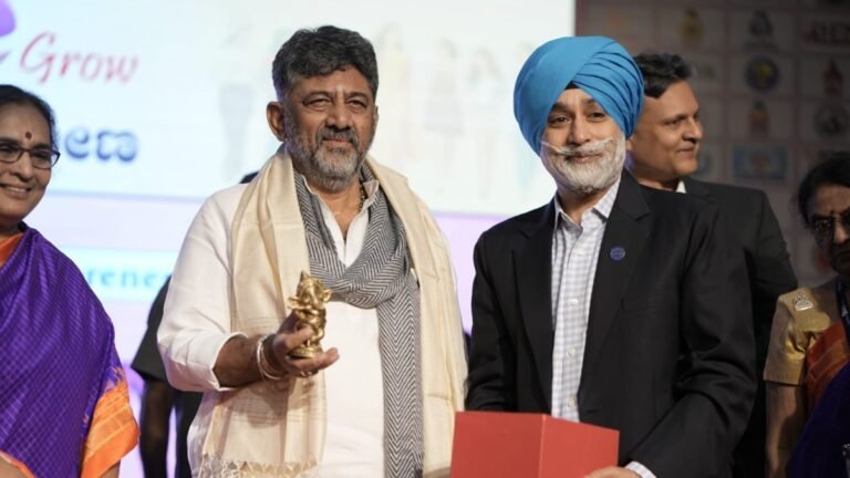 Karnataka CM Inaugurates Ubuntu Consortium’s Seminar In Bengaluru; Pensionbazaar Joins To Push NPS Awareness