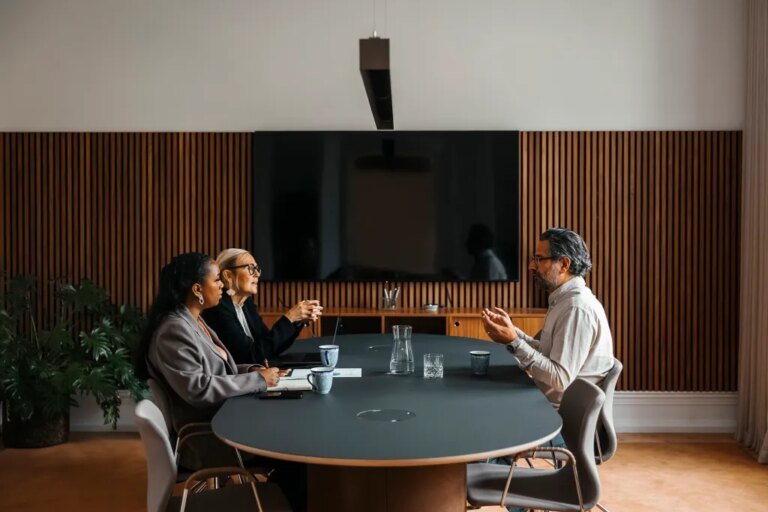 The 3 Leadership Instincts That Actually Cost You Job Offers