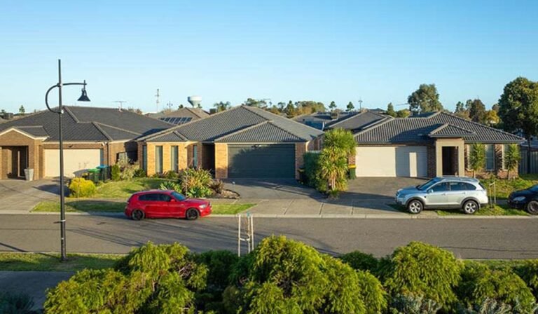 Conflict of interest: Agents buys their own listing
