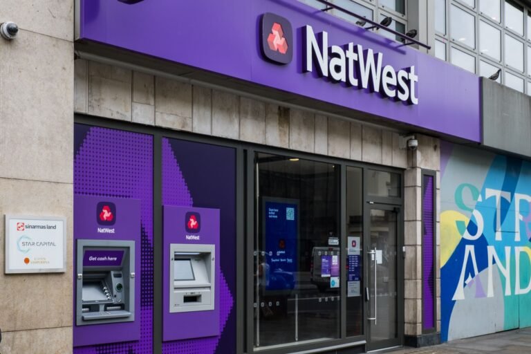 NatWest launches £500 bonus offer for high earners