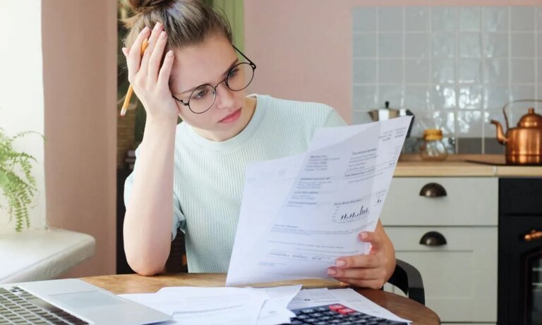 Student Loan Borrowers Scramble to Pick New Repayment Plans