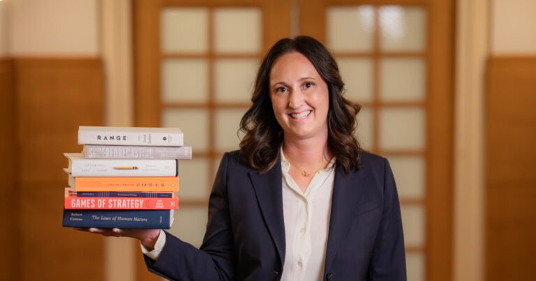 Community bank offers new perk to trainees: Guaranteed work