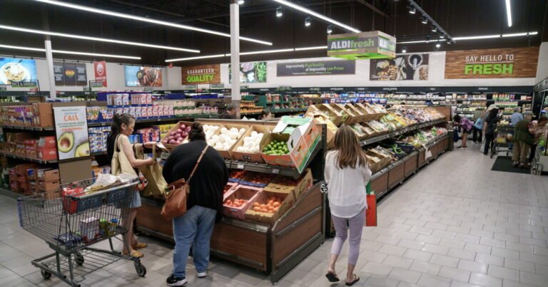 US household income rose to record in 2025 as poverty fell