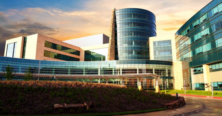 Oklahoma health system works to avoid bond default