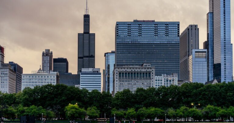 Chicago’s spreads widen ahead of refinancing