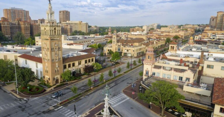 Kansas City port will bond big to burnish shopping district