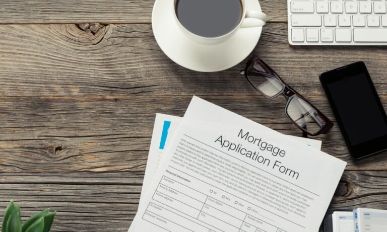 Mortgage application volume falls as refi demand hits 2025 low