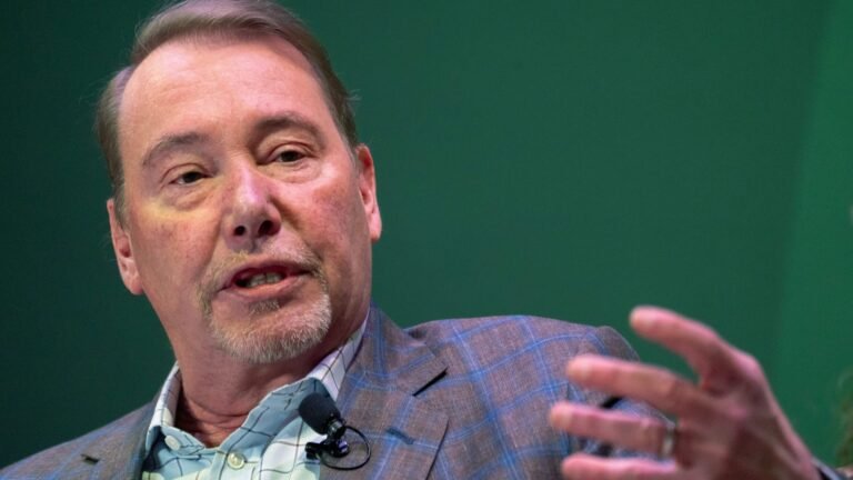 Bond investor Jeff Gundlach talks Fed’s rate pause with CNBC