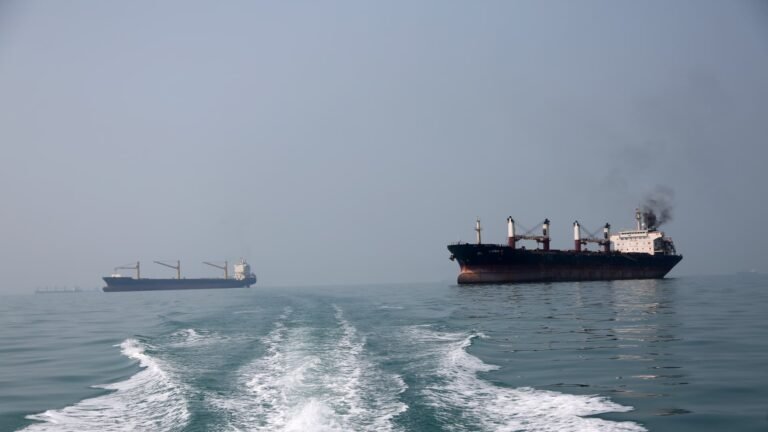 Oil rises amid growing tensions between Saudis and Iran-backed Houthis