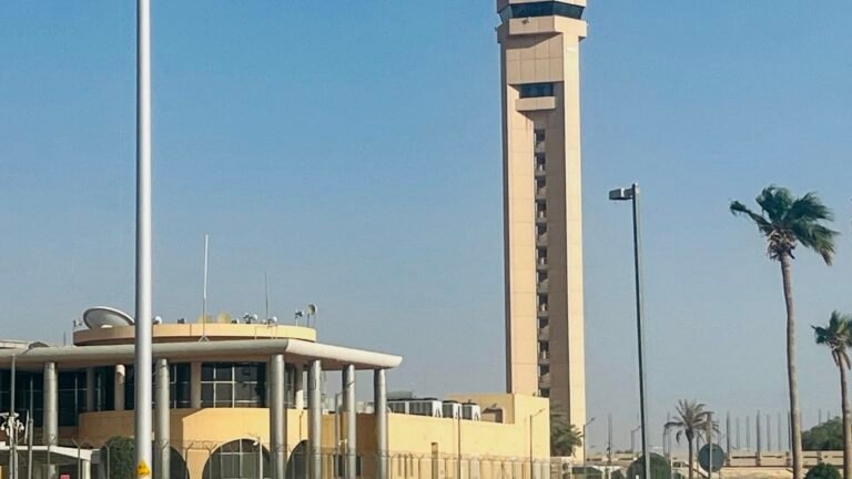 U.S. pulls diplomats from Saudi Arabia as renewed Iran strikes loom