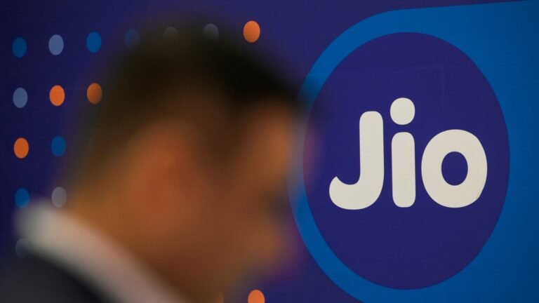 BlackRock, GIC chase Jio’s IPO as anchor bids top $26 billion