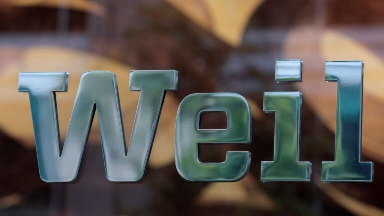 Weil, Gotshal & Manges, longtime Wall Street law firm, plans wind down