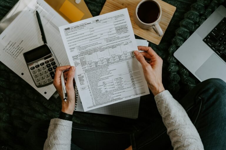 The 1099-K Threshold Reverted to $20,000: What It Means for Your Side Hustle Taxes