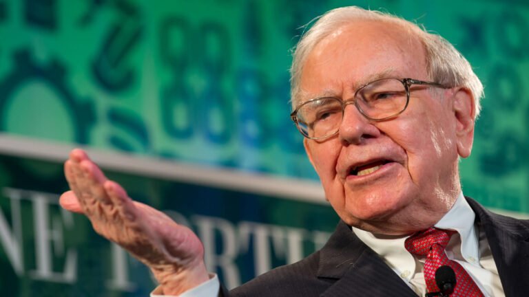 Warren Buffett: Money Falls in Major War