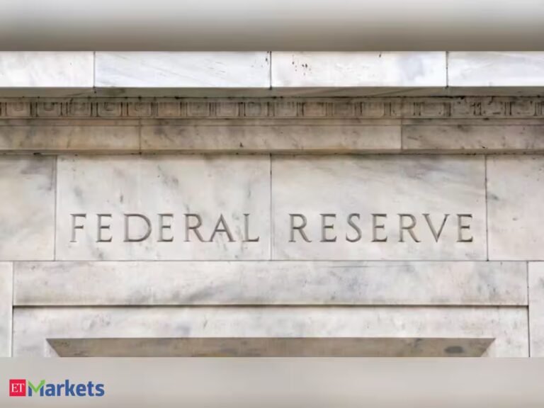 Fed officials give hints on rate decision as markets cut October rate hike odds
