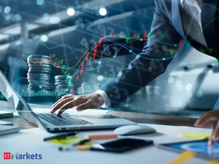 Wall Street Week Ahead: Spiking bond yields, midterms, earnings to test US stocks’ typical fourth-quarter strength