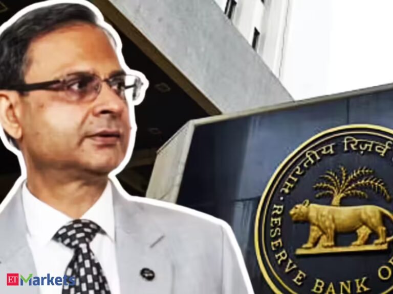 RBI likely to hike repo rate by 25 bps to 5.50% in October policy: ET Poll