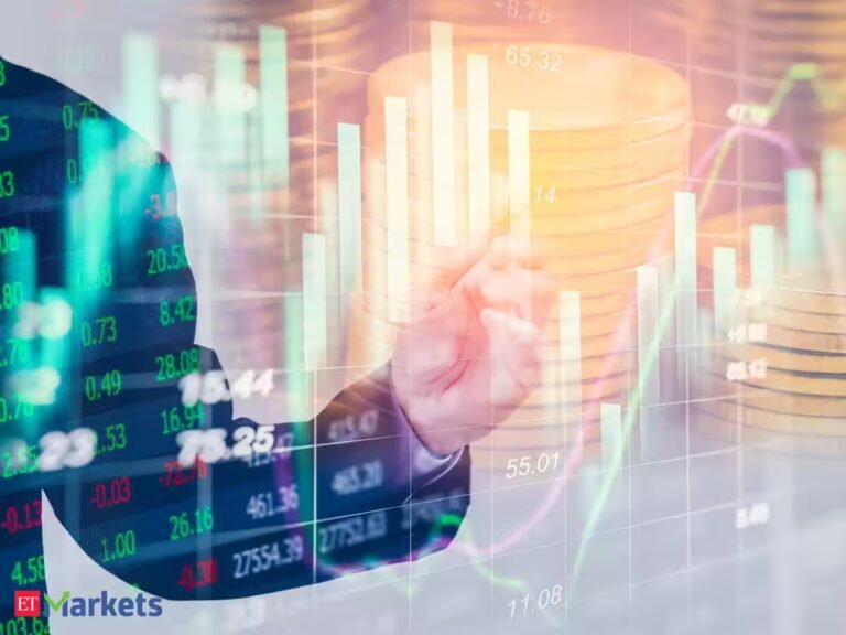 Indian firms seen posting faster profit growth despite global headwinds