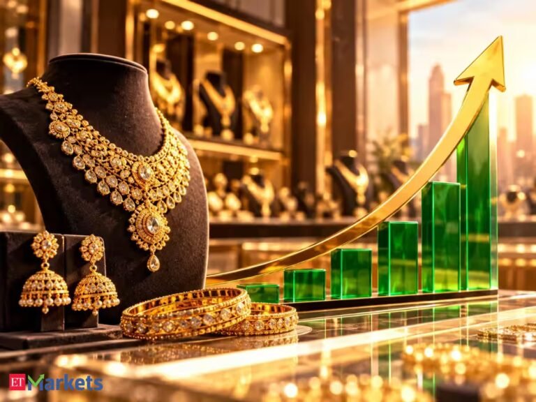 PC Jeweller shares jump 5% to fresh 52-week high, market value swells by Rs 2,500 crore in 4 sessions