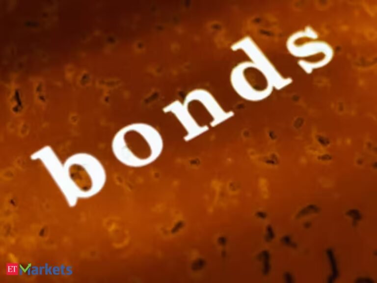Bond yields rise to 3-year high on RBI liquidity cut