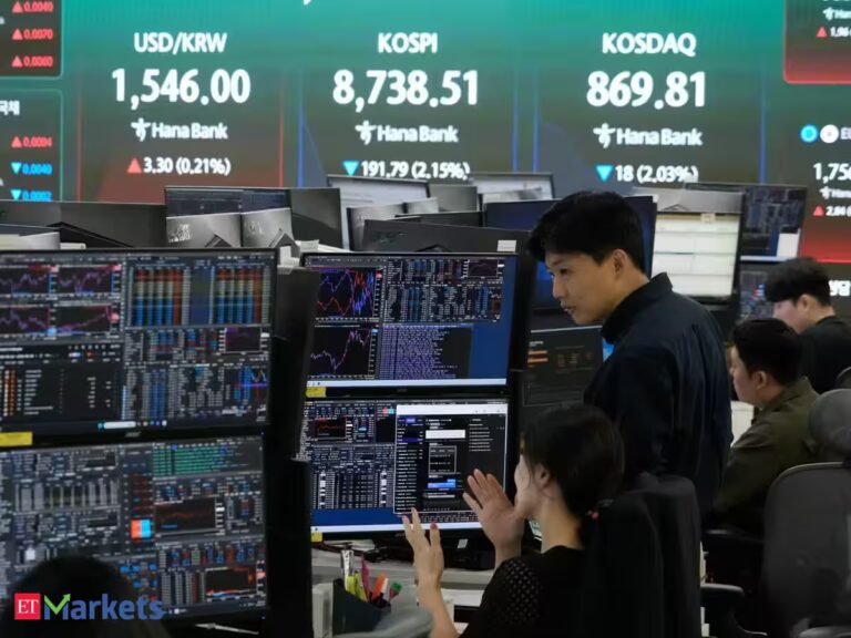 Global Market Today: Asian shares slide as chip stocks tumble; investors eye US earnings, CPI