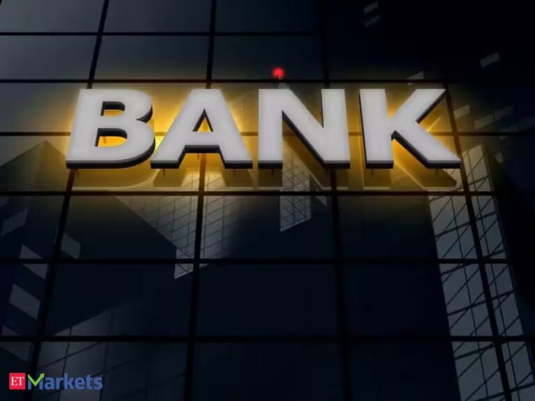 Hardening bond yields to weigh on bank profits in September quarter