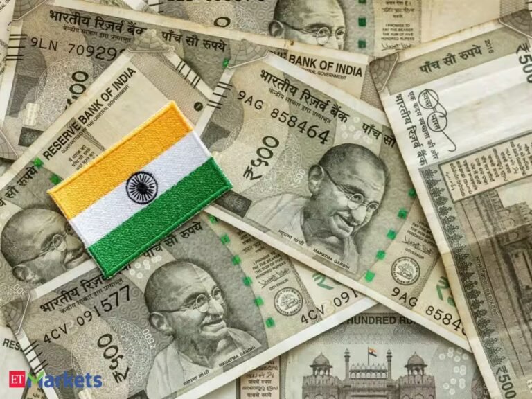 India’s current account deficit narrows to $5.2 billion in August as capital account surplus hits $50.6 billion