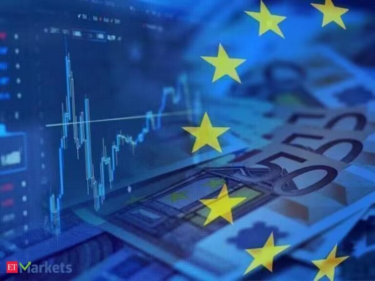 European shares close out best week since June as earnings soften blow from tech selloff